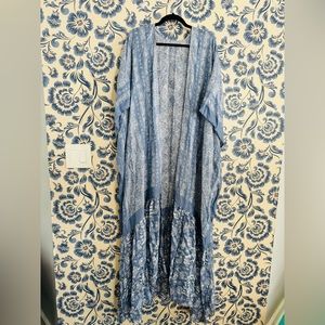 NWOT Flattering Floor Length Kimono O/S